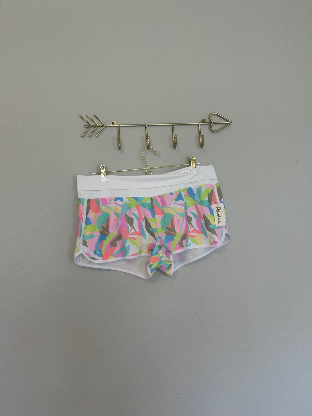 Raisins NWT  Floral Multicolor Swim Coverup Shorts XL